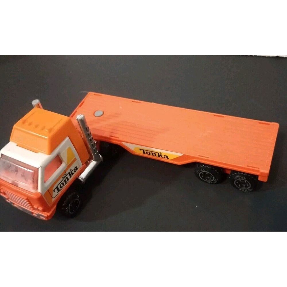 VINTAGE 1981 Tonka Truck - Car Transporter With Trailer Collectible Truck Orange
